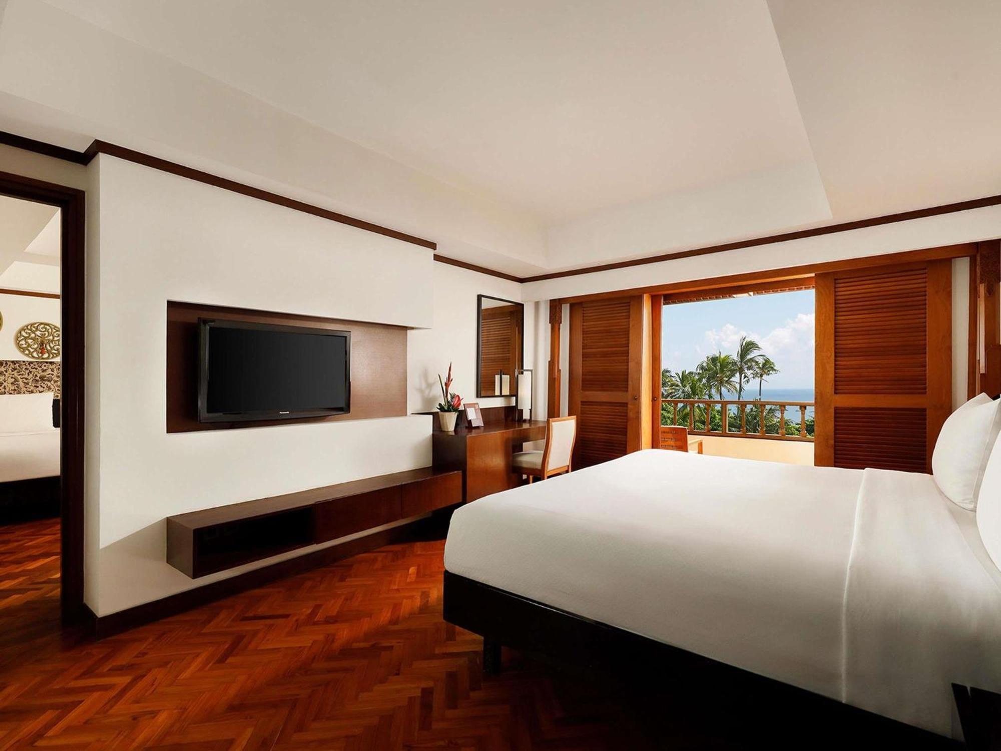 Family Double Room One Double Bed Two Single Beds